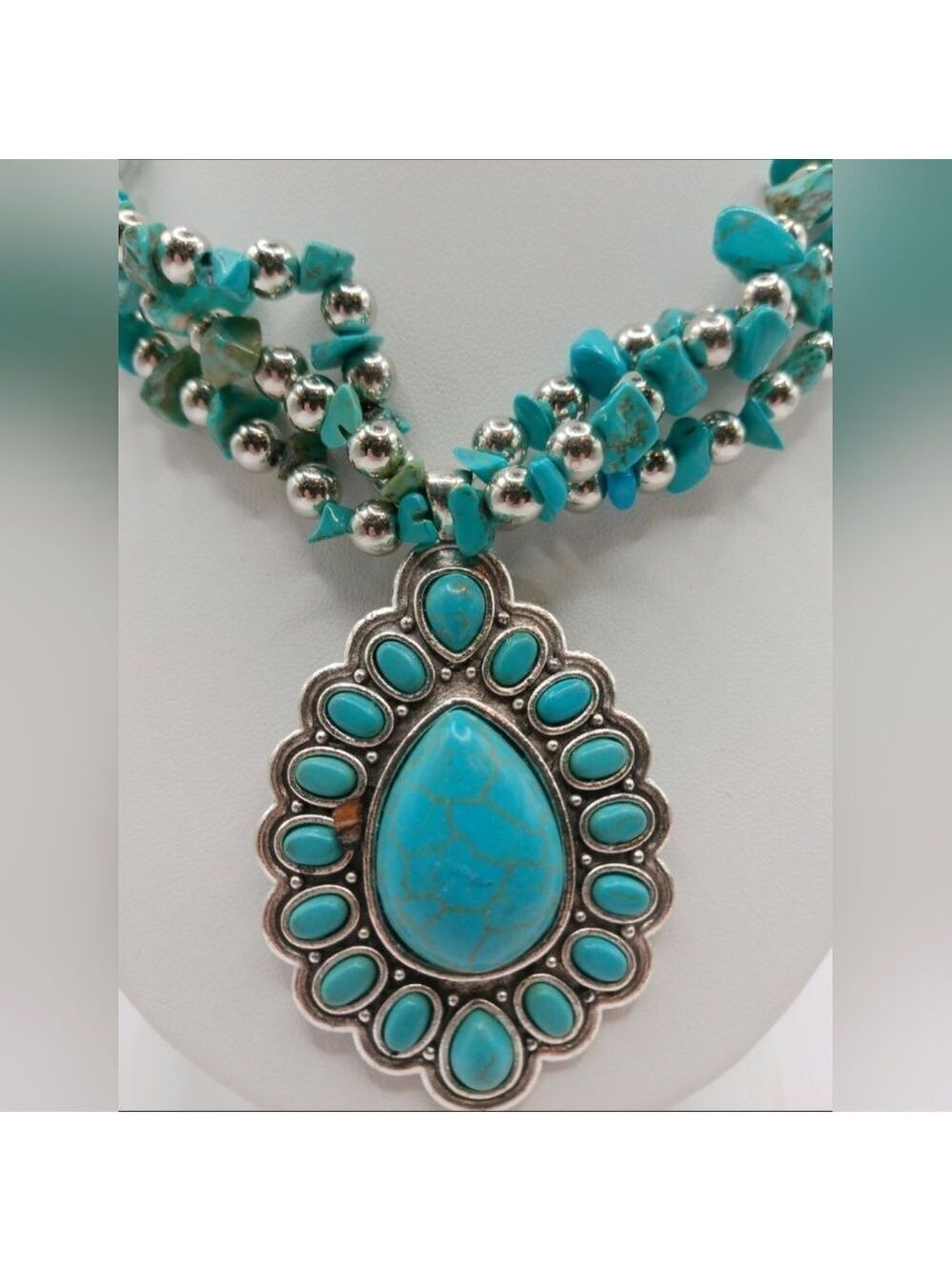 Turquoise Beaded Necklace